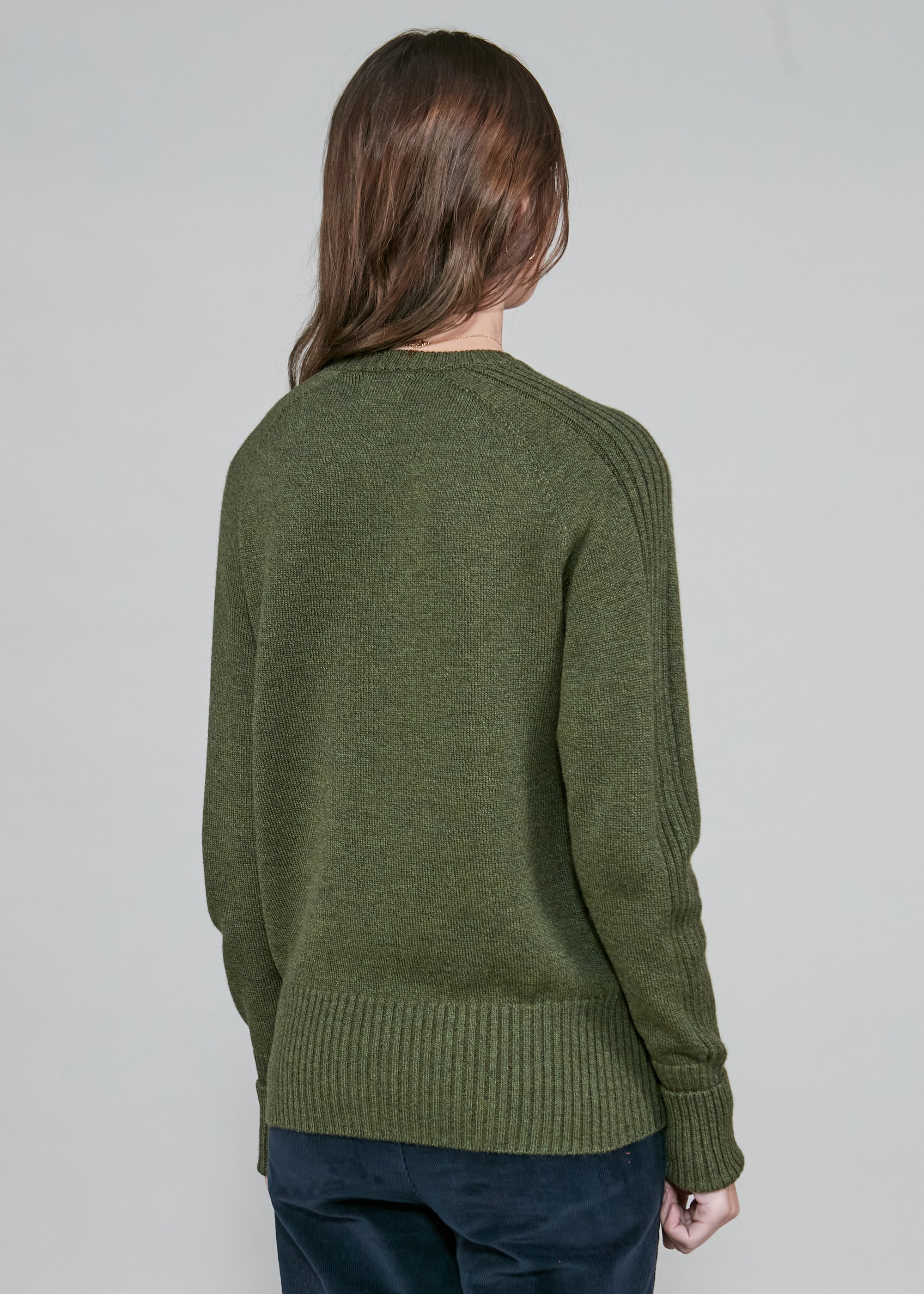 Womens Crew Neck Extrafine Merino Wool Jumper - Green Moss